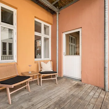 Lejlighed Bb I 300m To Bryggen & Train Station *