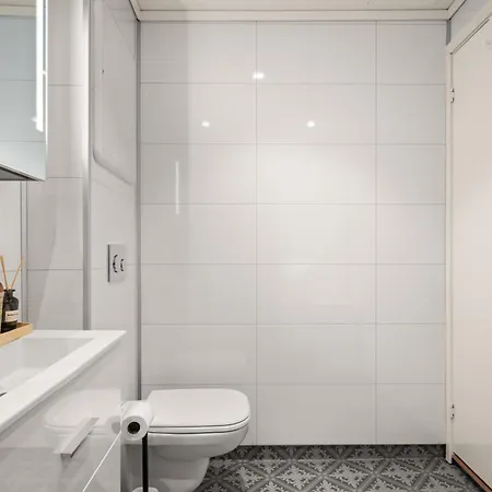Bb I 300m To Bryggen & Train Station Apartment