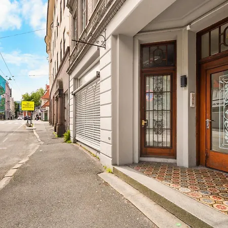 Bb I 300m To Bryggen & Train Station 公寓 *