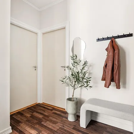 Bb I 300m To Bryggen & Train Station Apartment *